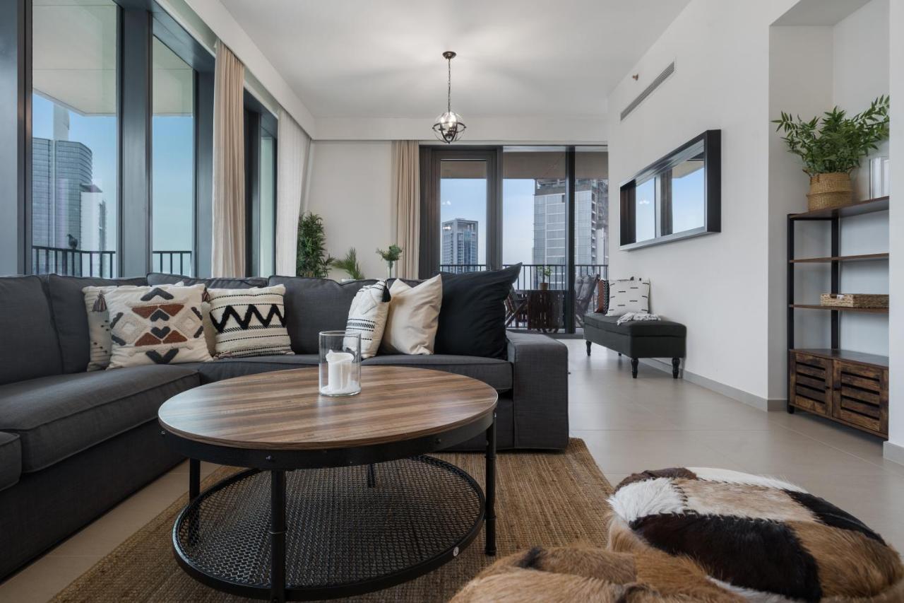 Breathtaking City Views From Dt Apt With Terrace Dubái Exterior foto