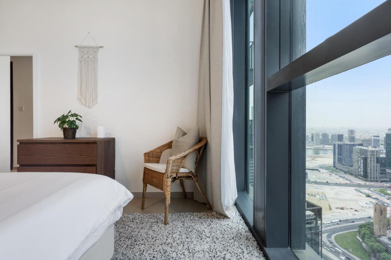 Breathtaking City Views From Dt Apt With Terrace Dubái Exterior foto