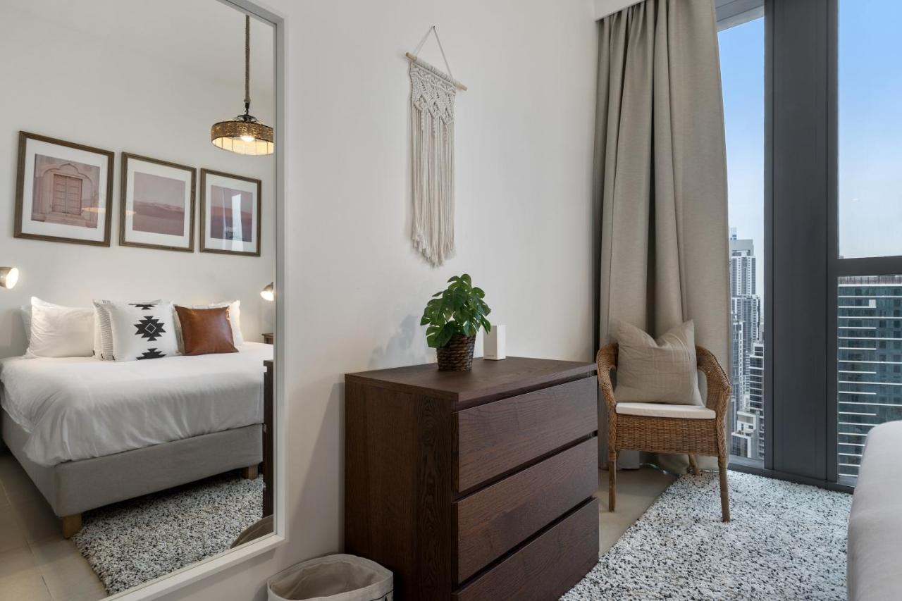 Breathtaking City Views From Dt Apt With Terrace Dubái Exterior foto